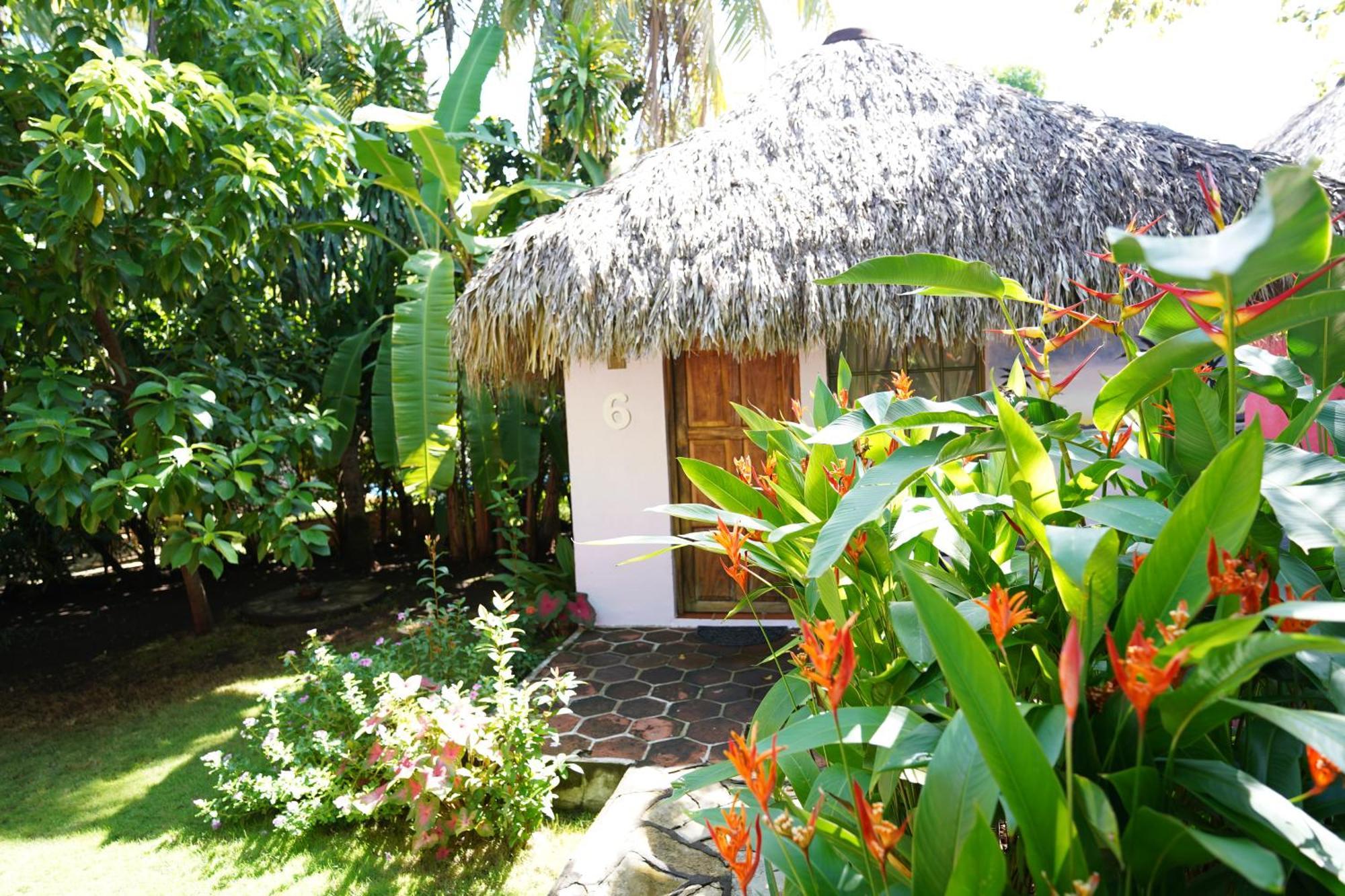 Hotel Mariposa Leon Exterior photo